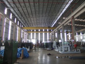 大型ユニット工場(手前がペトロプラス向けユニット)