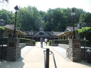 蒸留所入り口(JD)